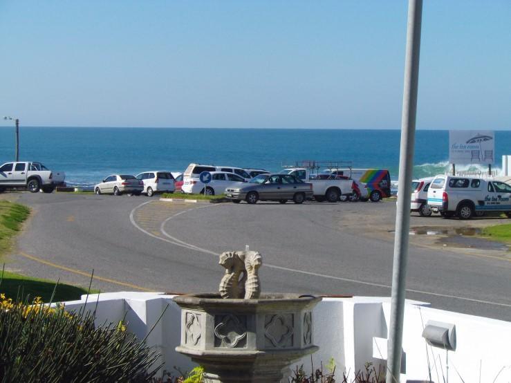 Breeze Inn Guesthouse Kidd's Beach Exterior photo