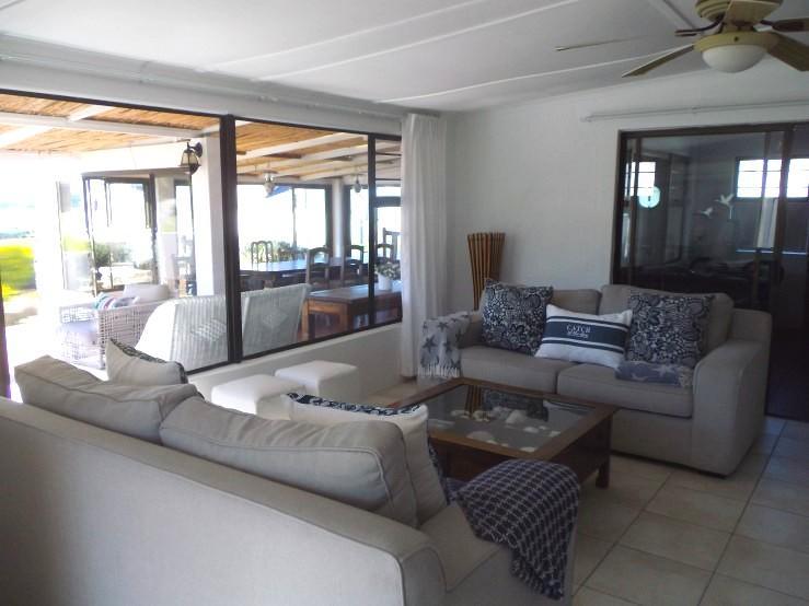 Breeze Inn Guesthouse Kidd's Beach Exterior photo